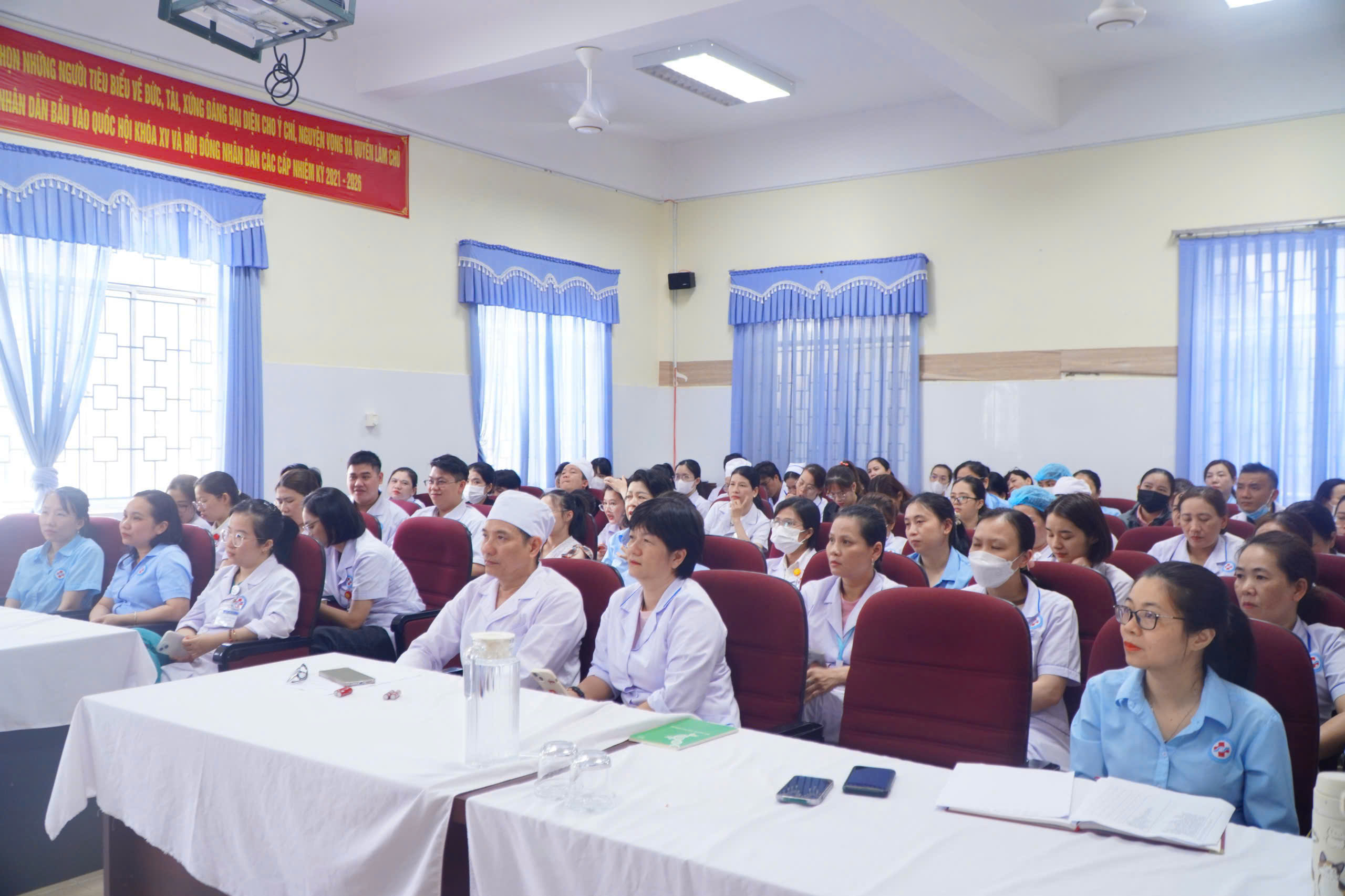 TẬP HUẤN NÂNG CAO KIẾN THỨC, KỸ NĂNG VỀ QUẢN LÝ CHẤT LƯỢNG BỆNH VIỆN CHO NHÂN VIÊN